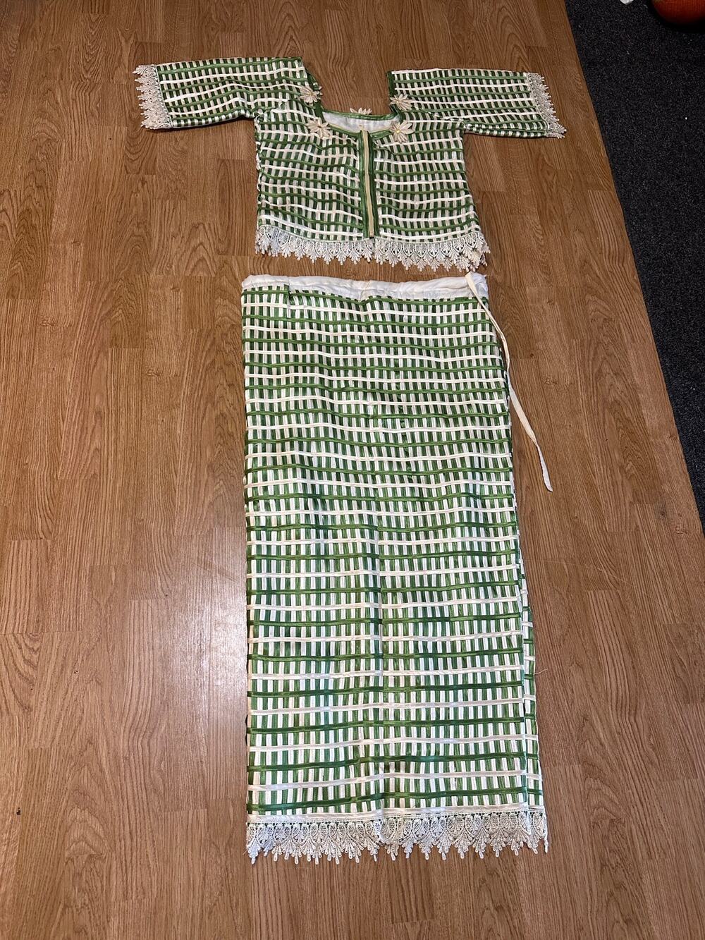 Traditional Burmese Two-Piece Dress Set Green & White Woven Ribbon Lace Ingyi